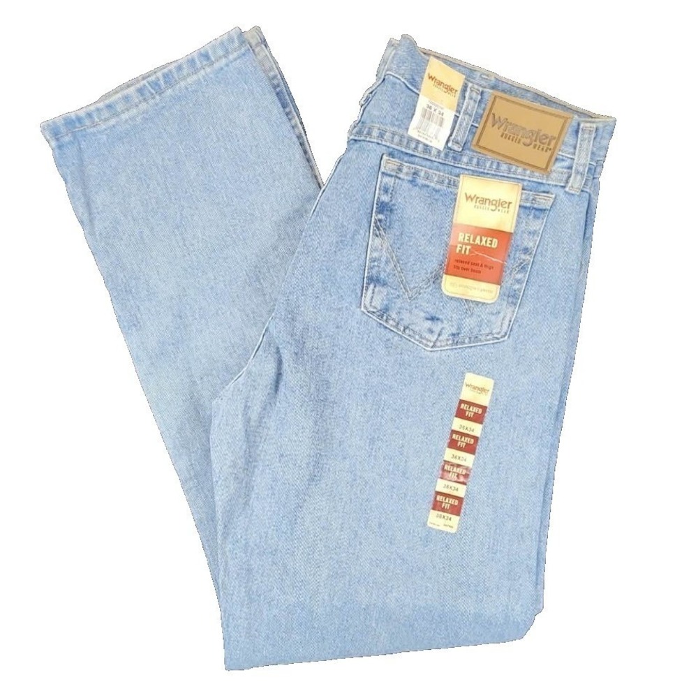 Wrangler Jeans Mens 36x34 Blue Rugged Wear Relaxed Fit Light Wash Denim NWT